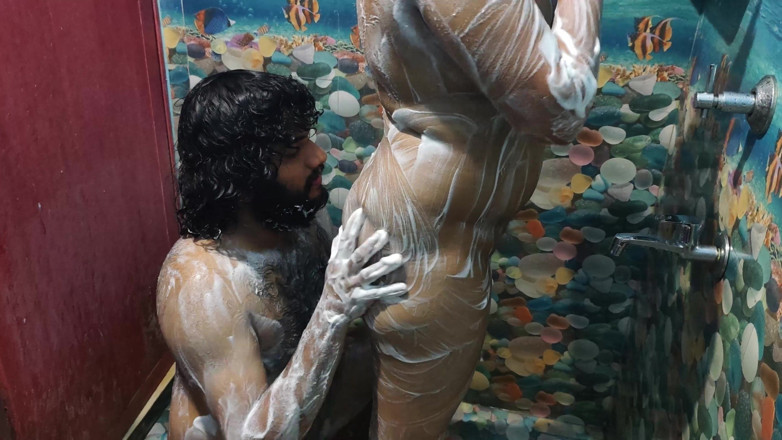 Vaigavarun45: Romansa mandi dan mandi bareng cewek ini