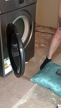 Powiedział, że skarpetki są w suszarce bębnowej