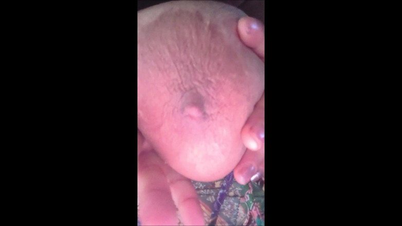 Haydee Rodriguez: Tetek mengusik