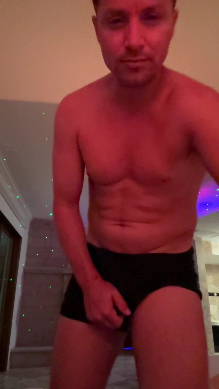 jayromeroxxx: Škádlení škádlení velkým ptákem