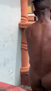 Quando gli piace scoparti fuori di testa all'aperto