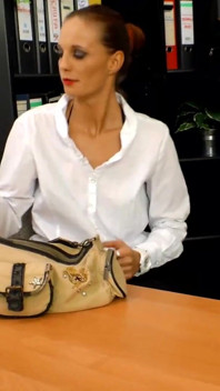 Tiefer sex im büro