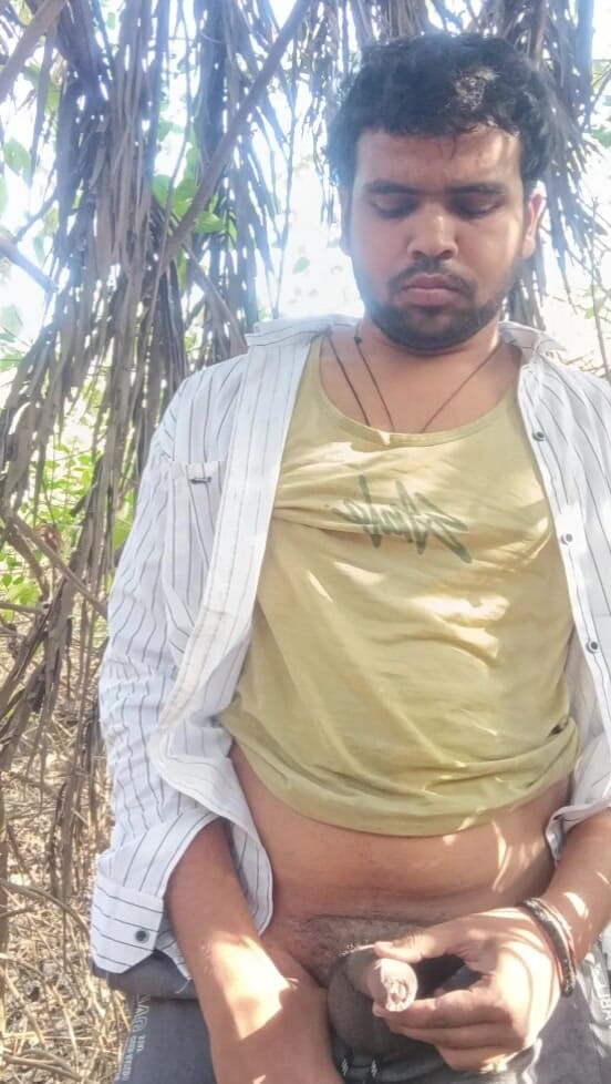 IsmaatDeva: Whitish Cream Peeing in Forest Alone