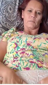 Добірка інших хлопців, які запліднюють гарячу дружину, поки чоловік-рогоносець дивиться.