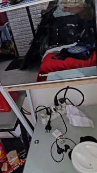 Tutta la settimana piscio al mio schiavo ogni giorno 1/6