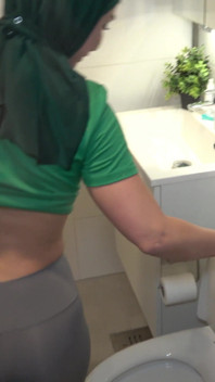 My Big Ass Teen Stepsister Came in to Pee While I Was in the Shower