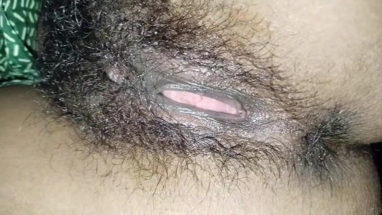 Rachna73: La vicina ha scopato la sorellastra succhiando il cazzo di...