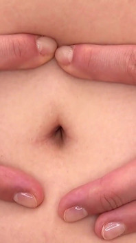 Shy Shizuku Discovers Bellybutton Stimulation for the First Time