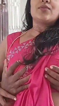 Făcându-mi indianca Bhabhi/Anni însărcinată să facă sex în sari- 1