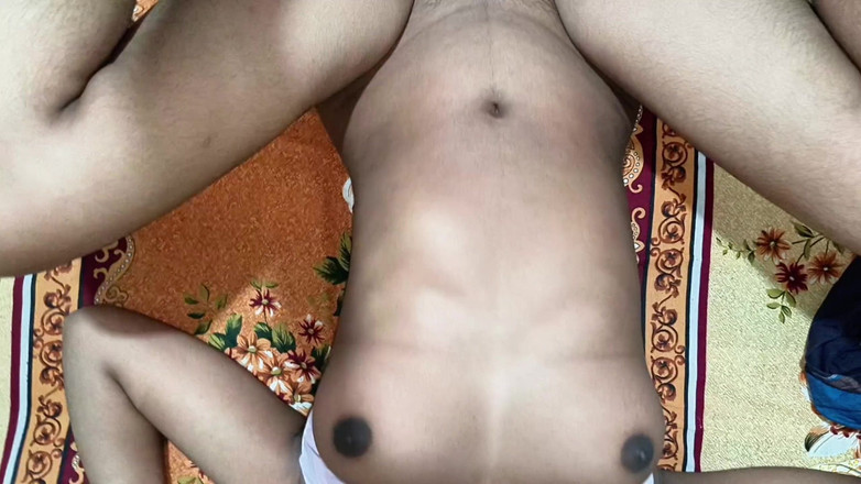 Bithi69gril: Une villageoise excitée se fait baiser par son patron de...