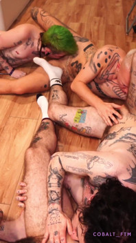 Pussy Eating Circle at the Ftm Orgy!