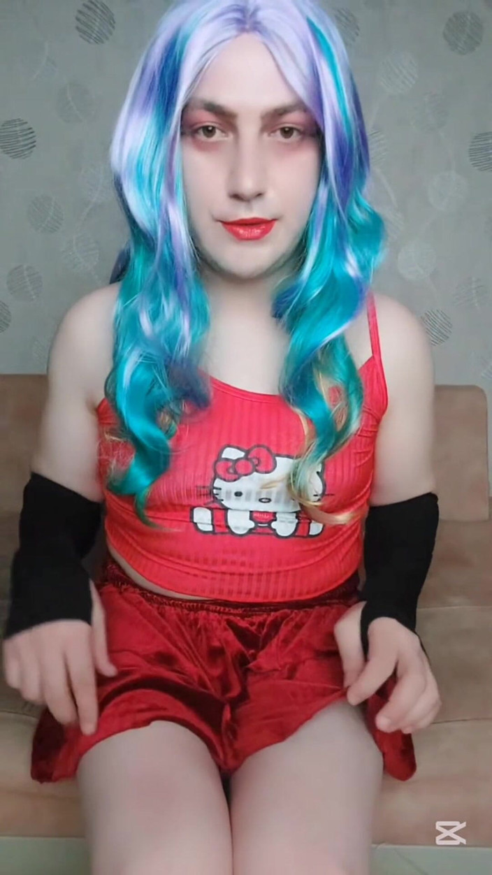 Kitty_Cross: Толстушка-блондинка ледибой, фембой-косплейер-модель