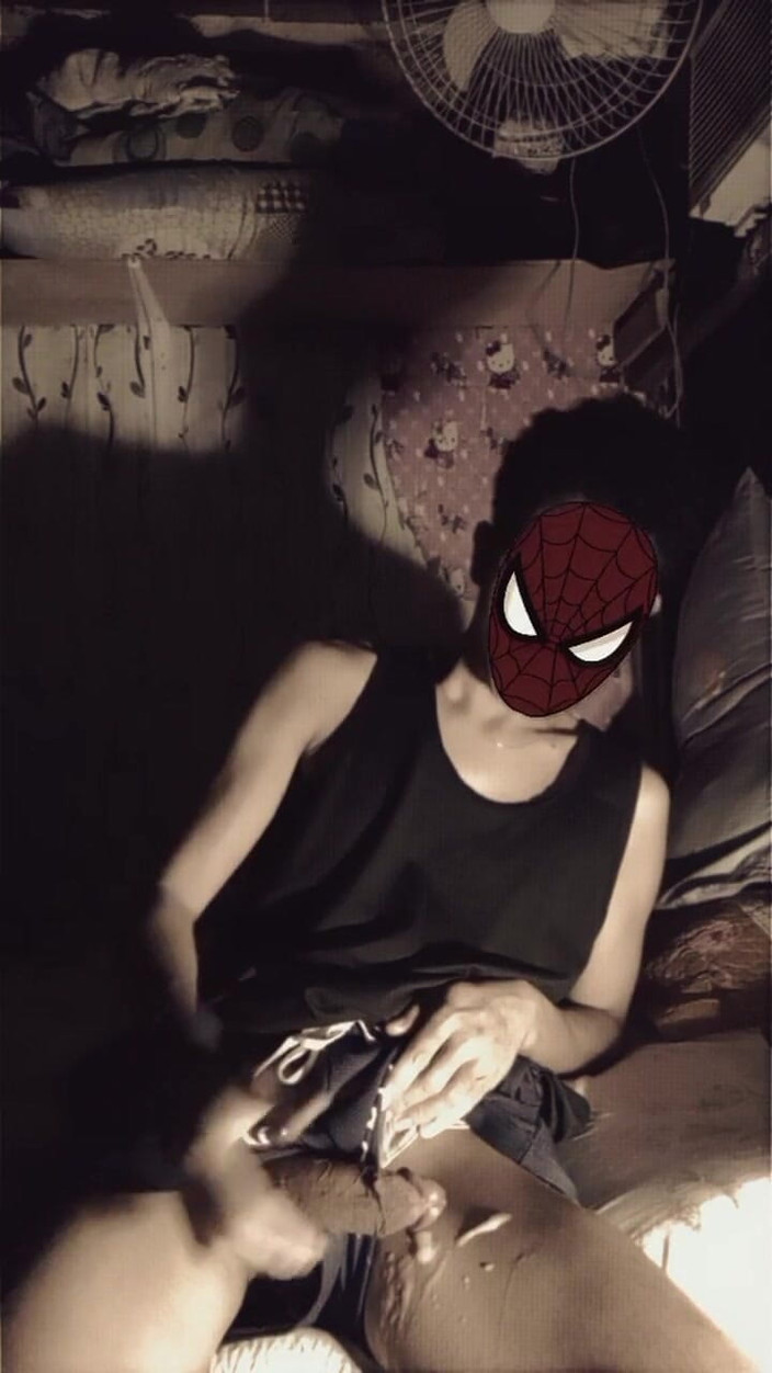 SunflowerBaby: Masturbuj się sam w pokoju