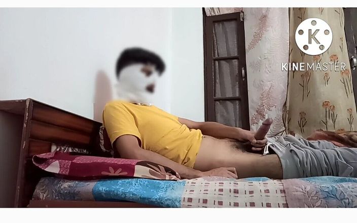 Desi Panda: Il ragazzo gay etero si masturba in biancheria intima