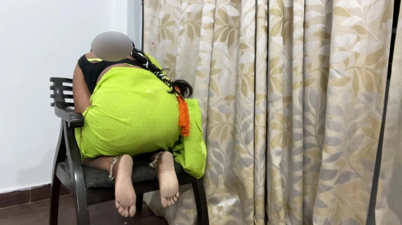 desi_babe1234: Desi Indian MILF Bhabhji with Big Ass in Saree Fucks...