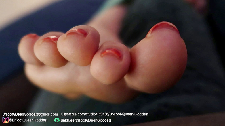 Dr. Foot Queen Goddess: Entspannende couchsohlen teil 5