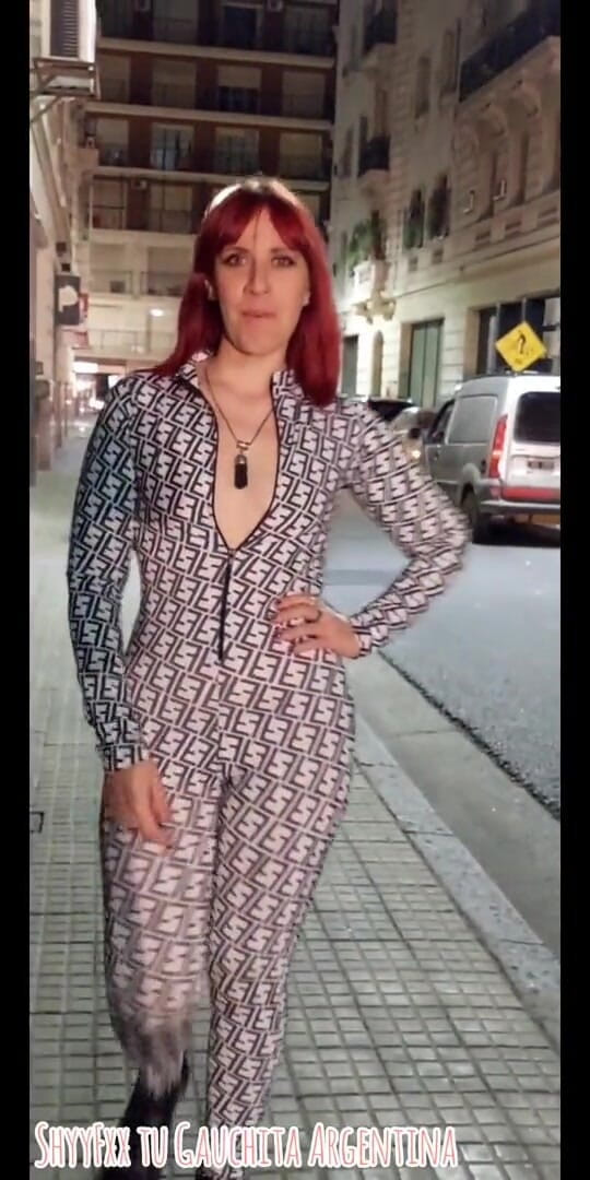 Tu Gauchita Argentina: Shyyfxx तुम्हारी हॉट अर्जेंटीनी गॉचिता सड़क पर दिखा रही है !! अर्जेंटीना के माध्यम से सांस्कृतिक सैर