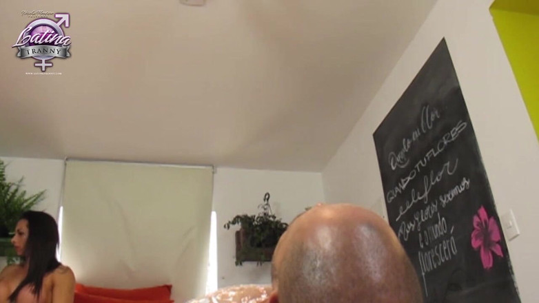 Nikki Montero: साओ पाउलो में बुकाके 6 के परदे के पीछे