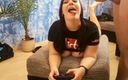 Billy Frost: Curvilínea alemã gamer menina é fodida enquanto joga