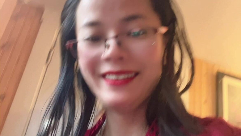 sweethanajapanese: Drobna śliczna dziewczyna Hana Chan Sexy w czerwonym stroju Następnie ona...