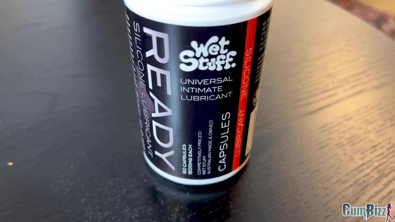 Cumbizz: 내 엉덩이에 큰 자지 생일 선물