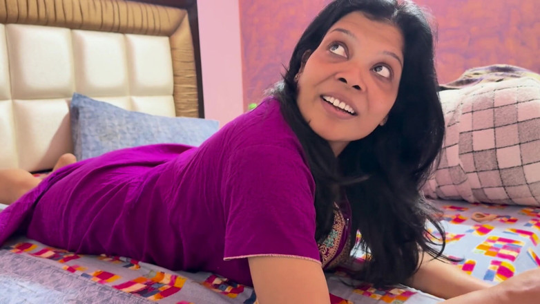 Rajkumarji: bhaartiy patni belt se pitaee karne ke baad pati ko...