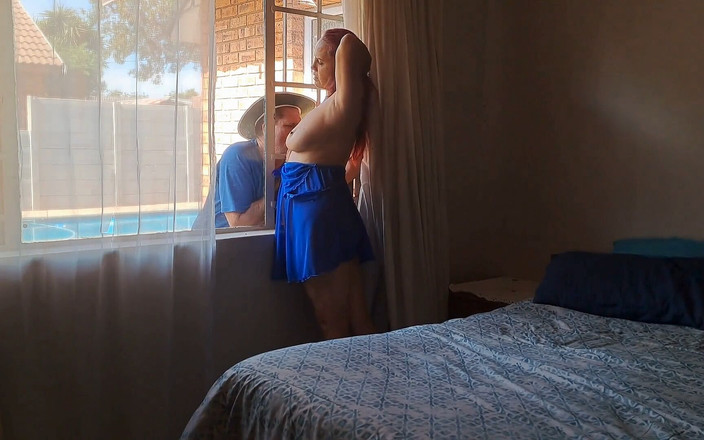 Exotic Tracy: Betrügende Ehefrau Beim Masturbieren Erwischt! Fickt Poolboy, Während Ehemann Bei...