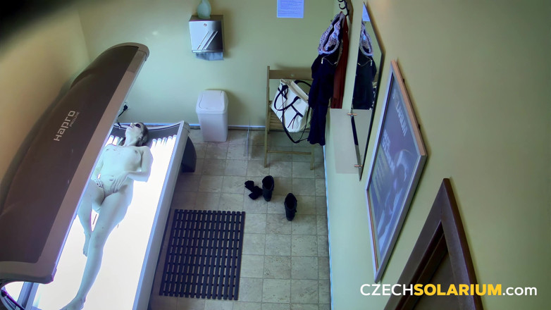 Czech Solarium: Czech Solarium 225: Brunette's Wild Solarium Adventure