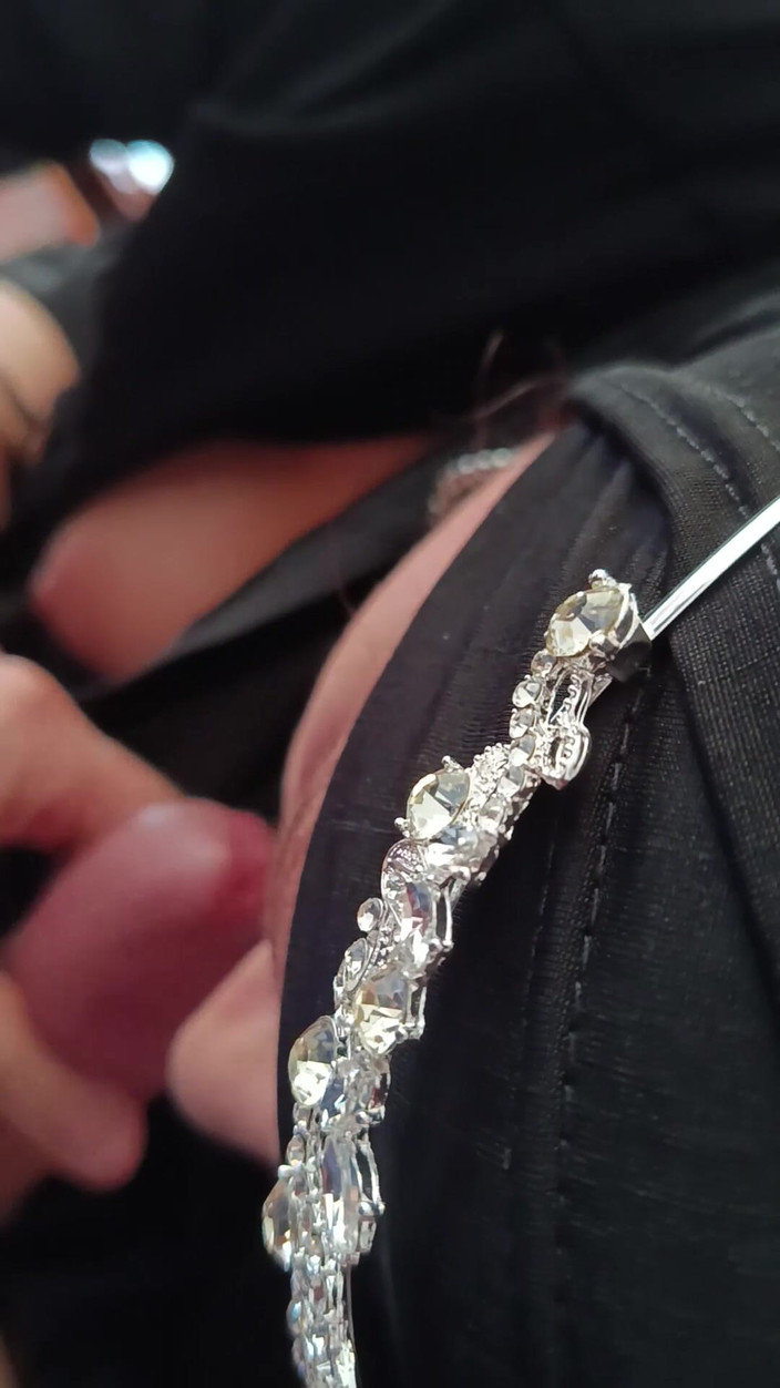 Asisa_oz: Pomáhal jsem svému nemocnému kamarádovi zdobit vánoční stromek