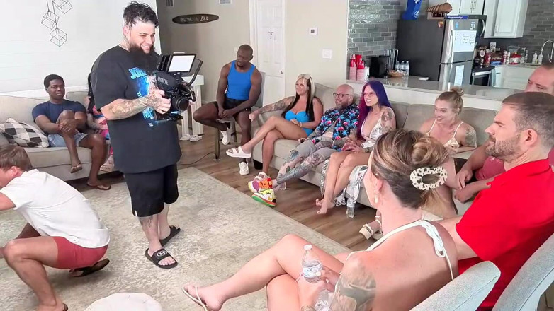 Dom Cruise: Couples Who Cum Together, Stay Together a Live Orgy Show