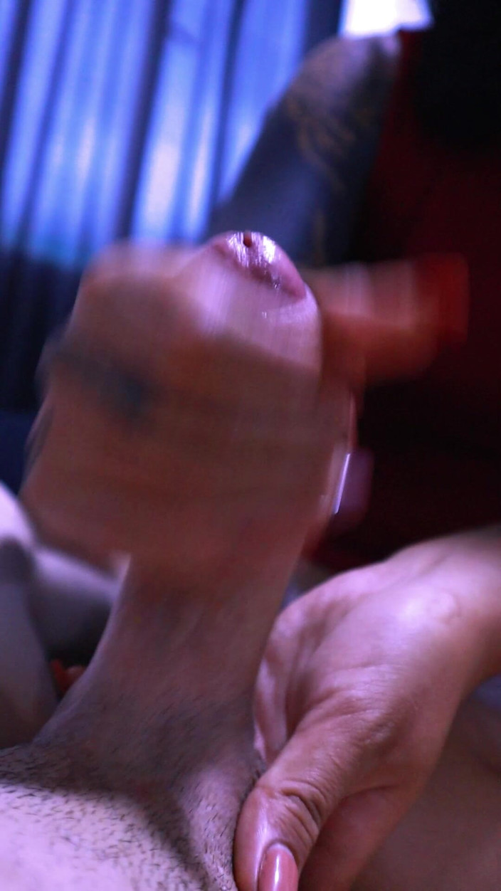 Ellie pink: Mu nejlepší kamarádka Tattoed přijde na domácí úkoly a skončí s...