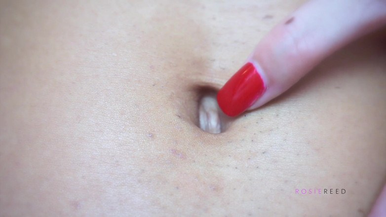Rosie Reed: 30 Days of Bikinis: Day 10 Sexy Bellybutton in a Bikini