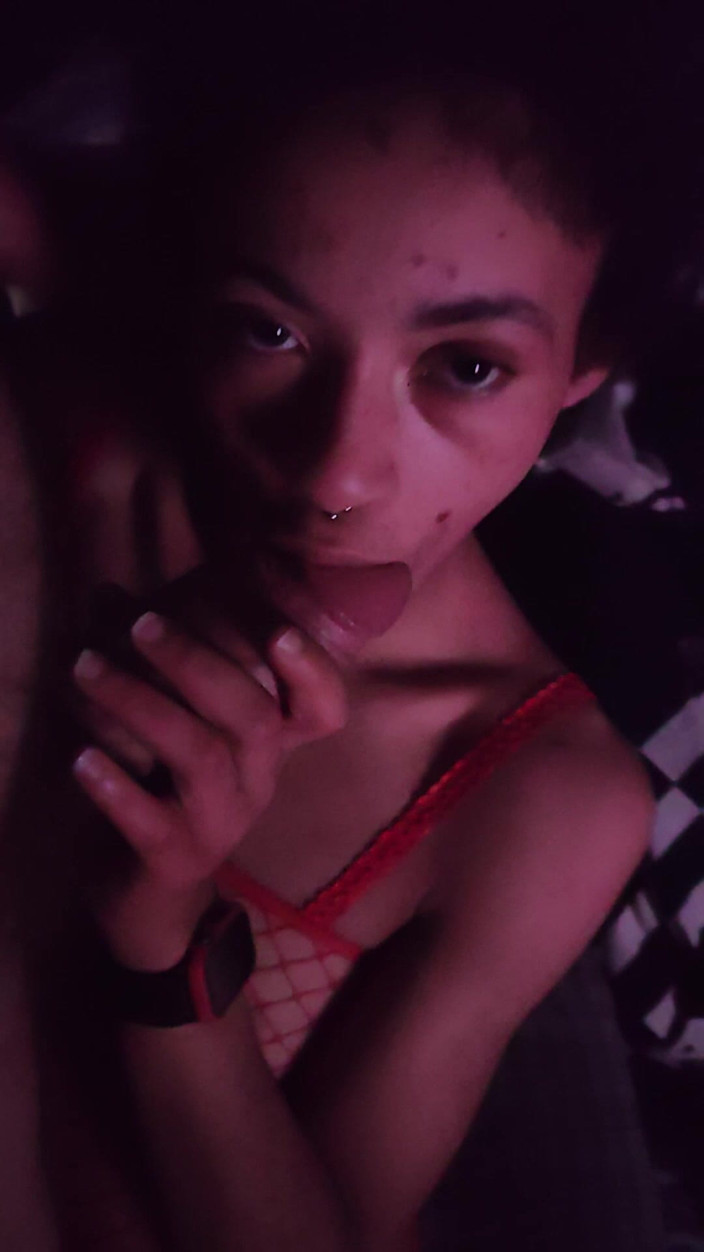 Caramell girly: Čas na orální sex