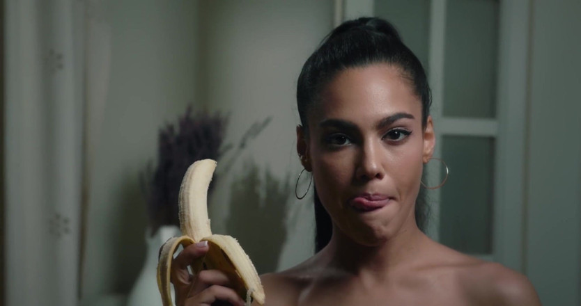 THAGSON: Pertemuan hot antara apolonia lapiedra y baby nicols