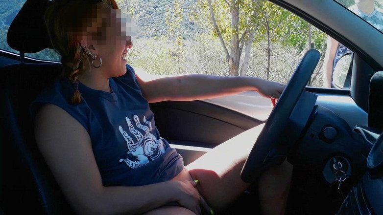 LadyRoma: Kouřím cizince na parkovišti v parku