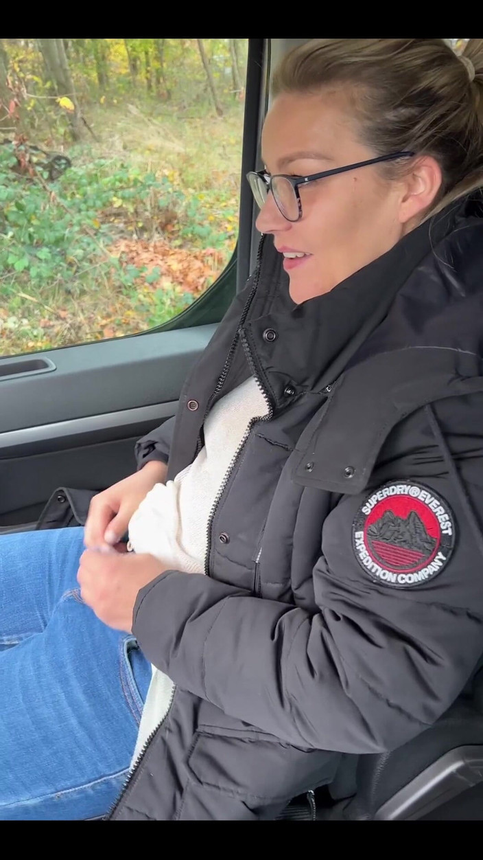 Daddys Luder: Mi sono masturbata fuori