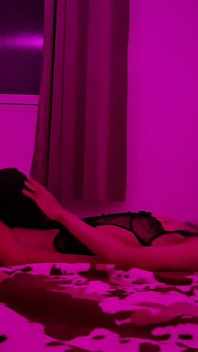 Divertimento interrazziale con un femboy serbo!