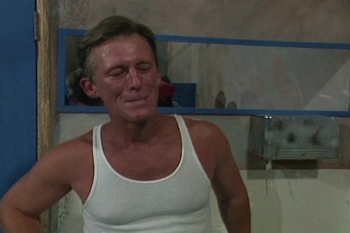 THAGSON RETRO: Rosebud bị sa hậu môn sau phiên nện mạnh bạo