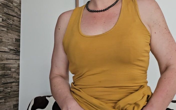 Sofy13: Je me fais salope avec mon gode et mon vibromasseur