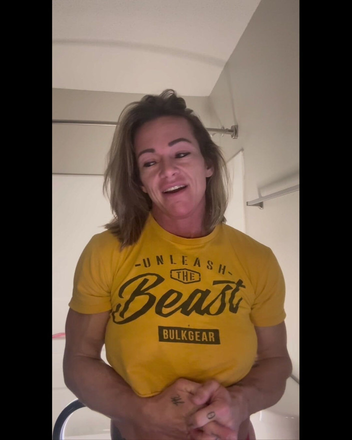 Simone Steele: Prolaps-serie teil eins