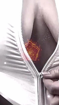 Bisikan bibirku jatuh ke dalam hitungan mundurku yang berdosa, kekasih