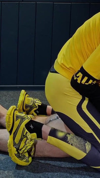 Zeus Chain Bondage a Ponožky Gagging Fhd 1080p