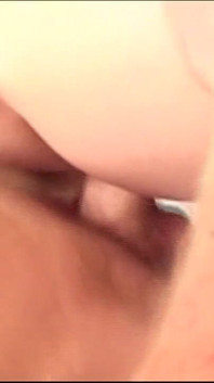 2 amateurjongens neuken zonder condoom wild op risicovol dak - cumshot sky hoge actie