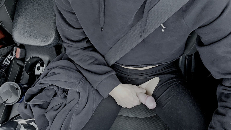 Filomena: Sexyfilomena Se Masturbe En Conduisant Sa Voiture