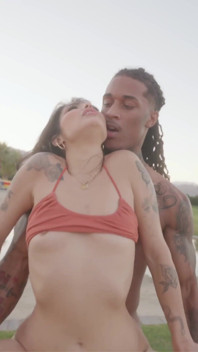 Vanessa Sky Episod