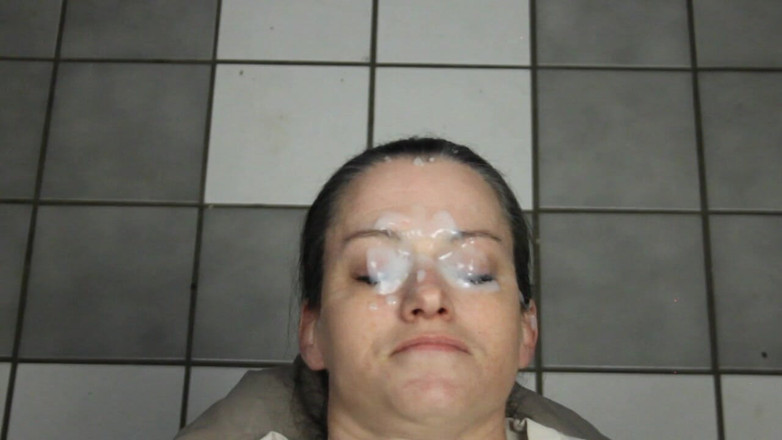 Dirty Dees: Ngocok kontol di wajahku!!