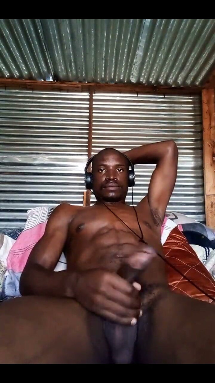Mr_african: Acariciando bbc, grandes bolas, gozada na minha mão