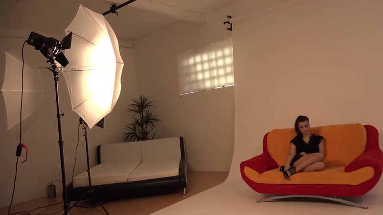 Kinky Angels: Awek Jerman cantik dikongkek di casting