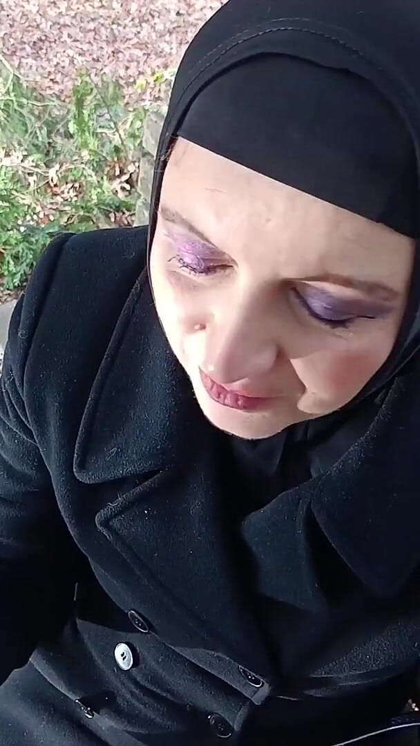 Asisa_oz: Jugué con una gran polla afuera en el parque, di...