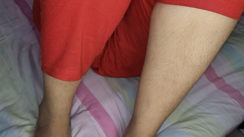 Tasnim Zara: Babcia z Bangladeszu robi się gorąca na całym ciele, gdy...